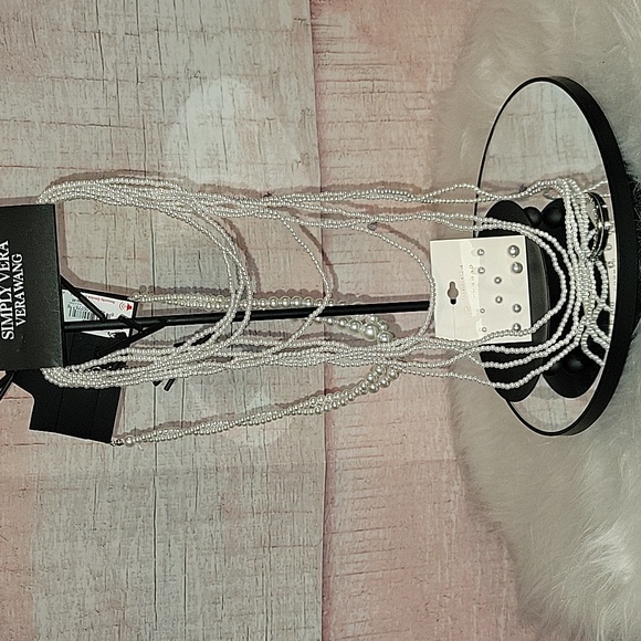 Simply Vera Vera Wang Jewelry - Simply Vera Wang Pearl Necklace Bundle.